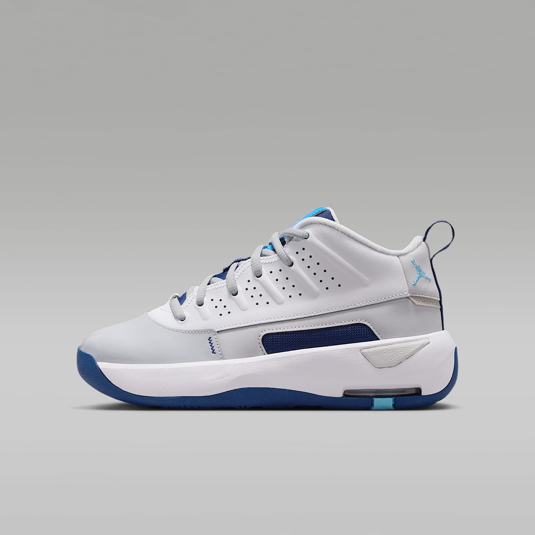 Jordan Max Aura 7 Older Kids' Shoes. Nike SI